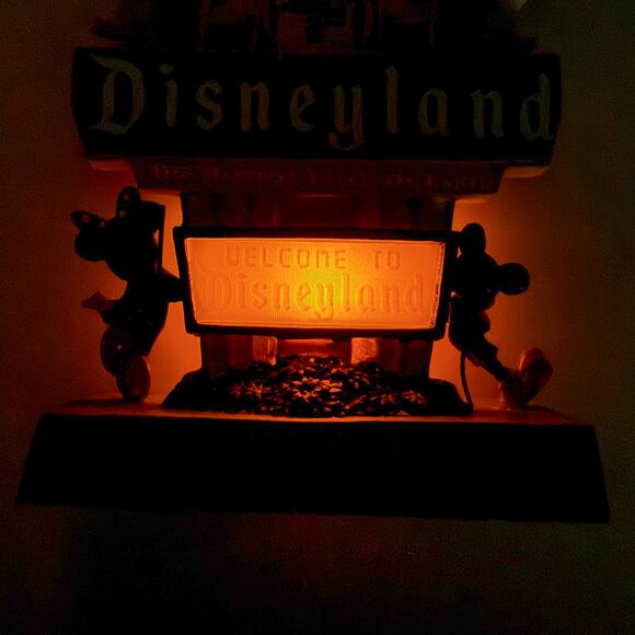 Disney Parks Welcome to Disneyland Sign Magic Light-Up Sketchbook Ornament NWT - Picture 4 of 8
